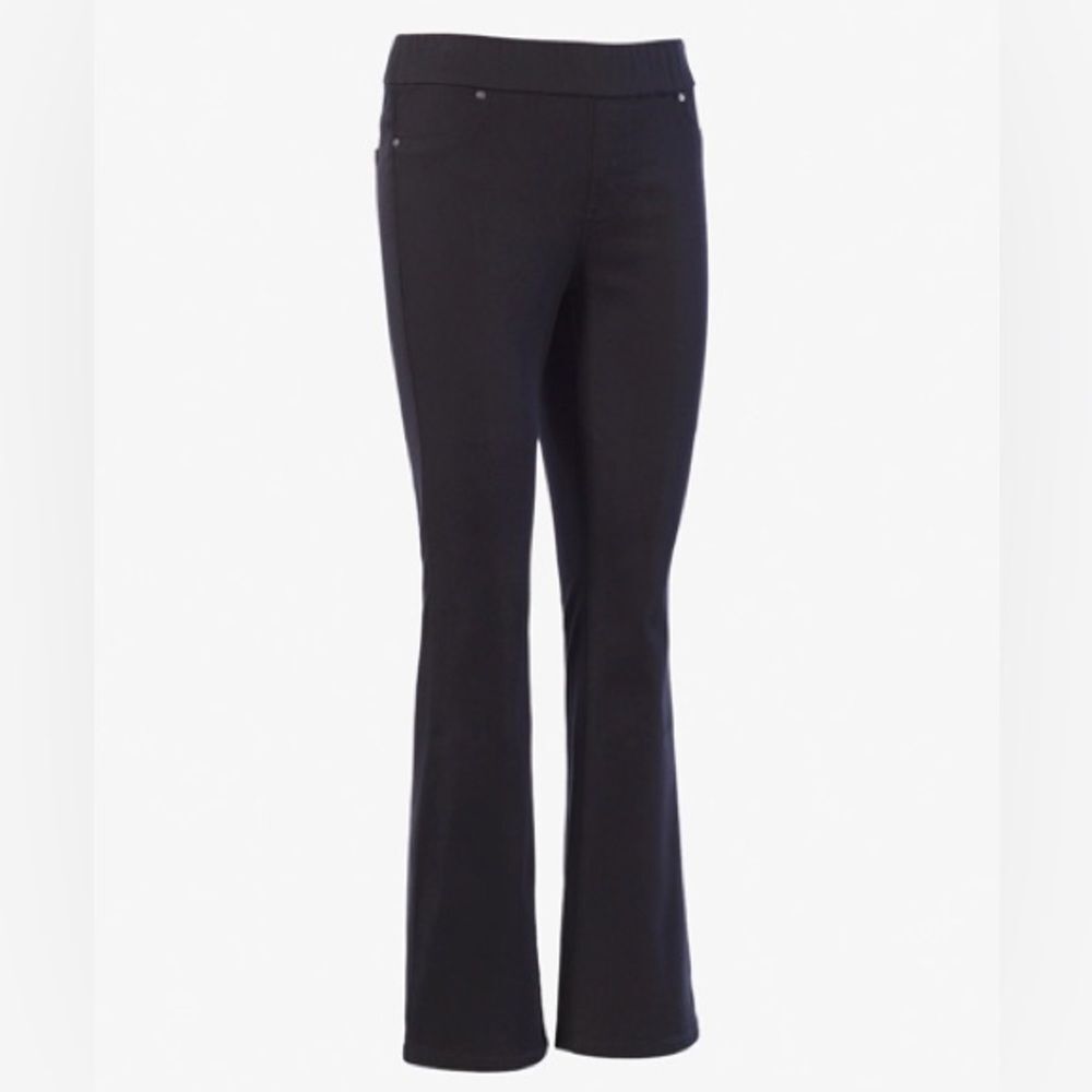 Chicos Ultimate fit boot leg black jeans.